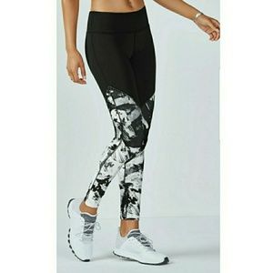 SoldFabletics Salar Statement Powerhouse Leggings